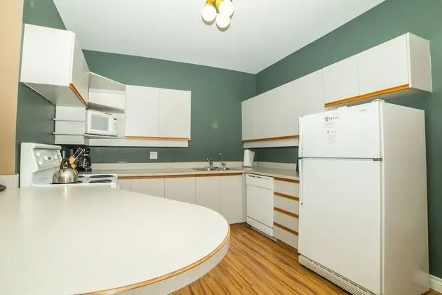 OBASA Six Three Suites - Regina - Mutfak