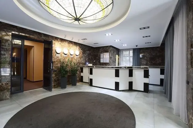 Hotel Oberig Kiev - Lobi
