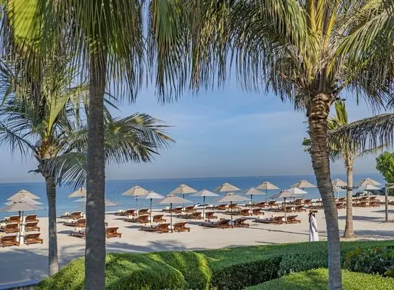 The Oberoi Beach Resort Al Zorah - Plaj