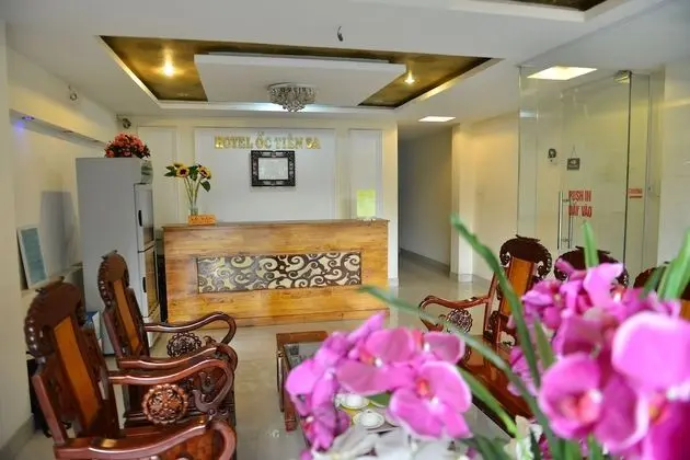 Oc Tien Sa Hotel - Lobi