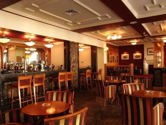 OCallaghan Eliott - Bar