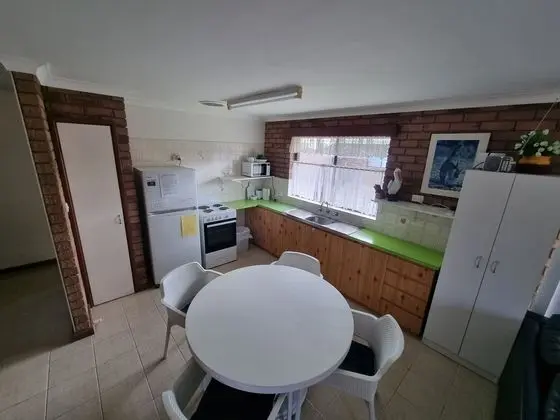 Ocean Beach Chalet 16