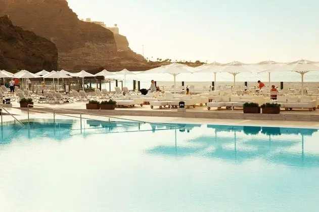 Ocean Beach Club Gran Canaria - Havuz