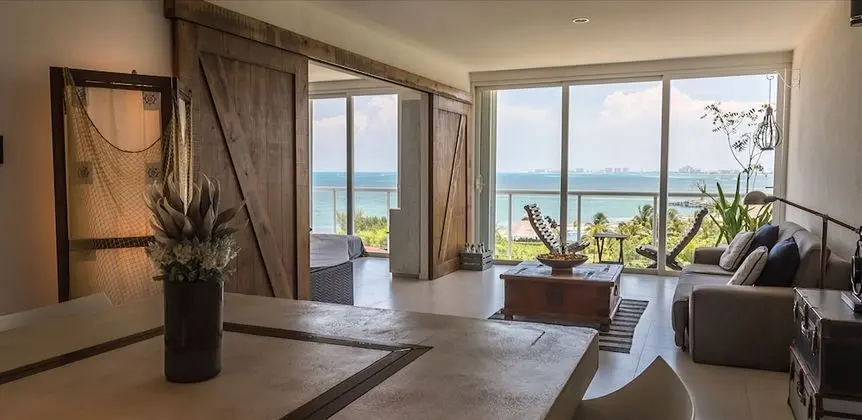 OCEAN beachfront 4 BDR -Amazing Oceanview - Öne Çıkan Resim