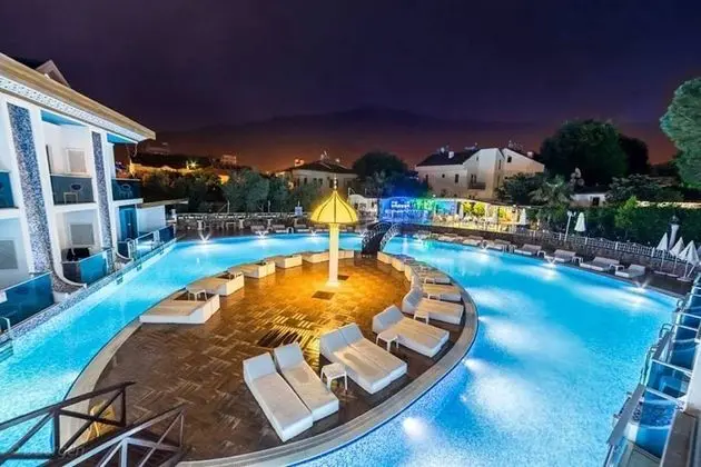 Ocean Blue High Class Hotel - 9