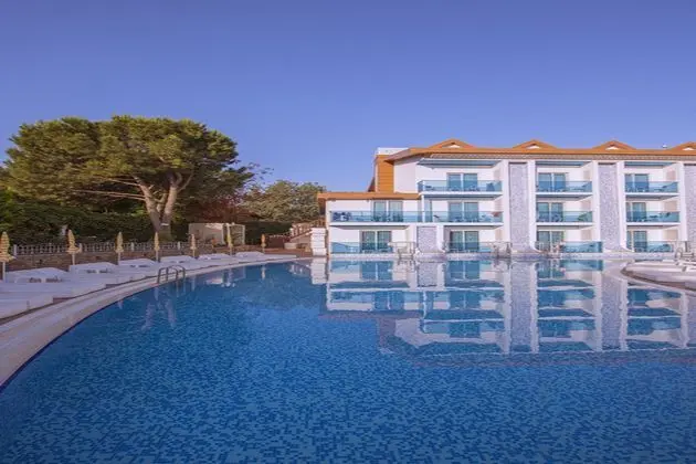 Ocean Blue Hotel