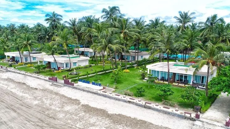 Ocean Blue Ngwe Saung Beach Hotel - Plaj