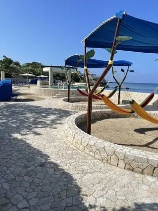 Ocean Cliff Hotel Negril Limited - Havuz