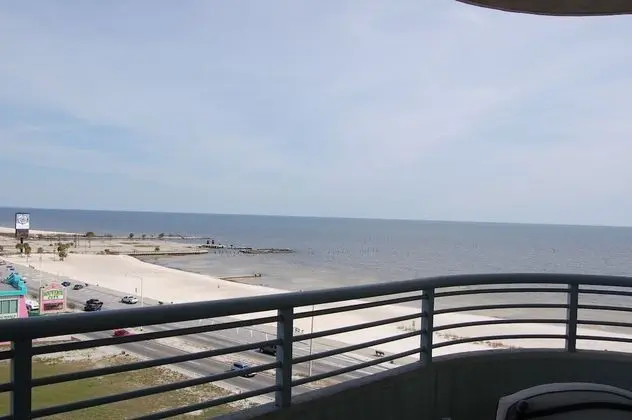 Ocean Club 607