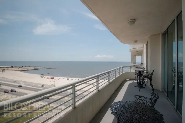 Ocean Club 706