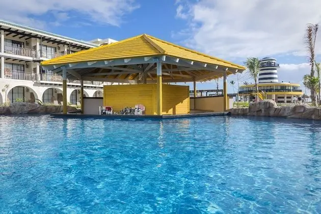 Ocean El Faro Resort - All Inclusive - Havuz
