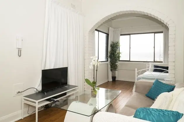 Ocean Front Building On Bondi Beach - Öne Çıkan Resim