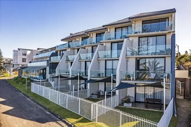 Ocean Front at The Entrance - Dış Mekan