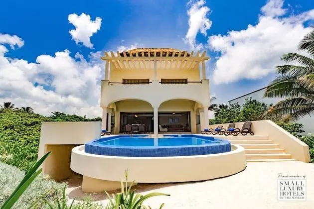 Ocean Front Private 3 Bedroom Villa in Akumal - Havuz