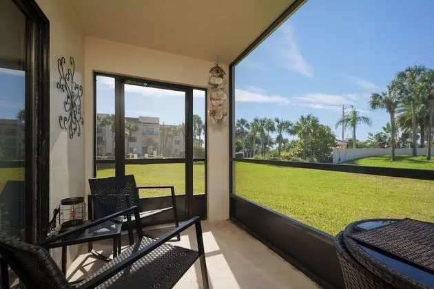 Ocean Village Club N12