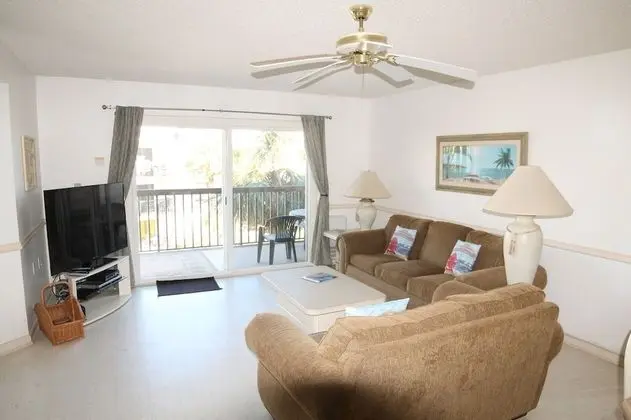 Ocean Village Club P32