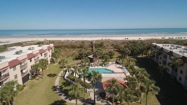 Ocean Village Club P32