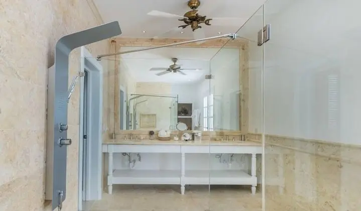 Ocean and Golf View 4-bedroom Villa at Exclusive Punta Cana Resort - Oda