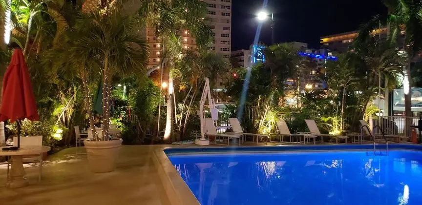Ocean Mile hotel & Suites - Havuz