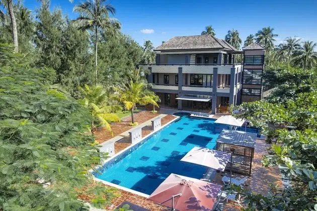Ocean Paradise Resort - 1