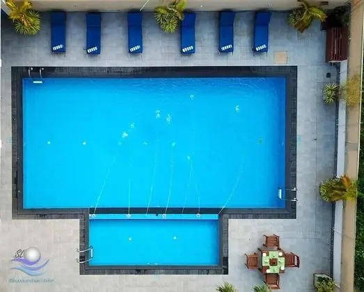 The Ocean Pearl