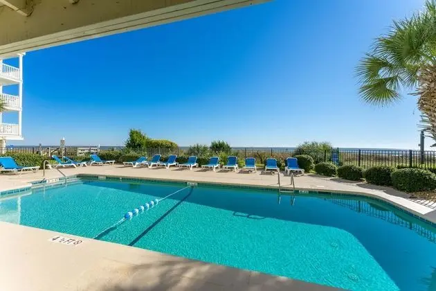 Ocean Pier Beach-view Condos - Havuz