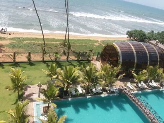 Ocean Queen Hotel