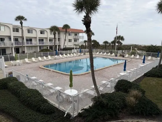 Ocean View 2 Bed, 2 Bath, Steps to the Beach - Spanish Trace 240 - Havuz