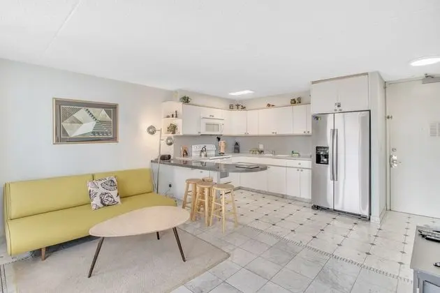 Ocean View Condo on 25th Floor Near Beach & Royal Hawaiian Shopping Center by Redawning - Öne Çıkan Resim