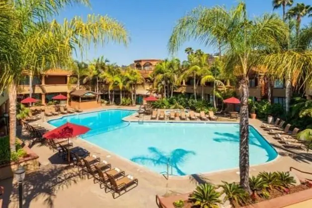 Ocean View Condos - Mission Beach - Havuz