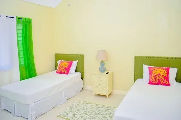 Ocean View Villa at Coolshade Ocho Rios - Oda