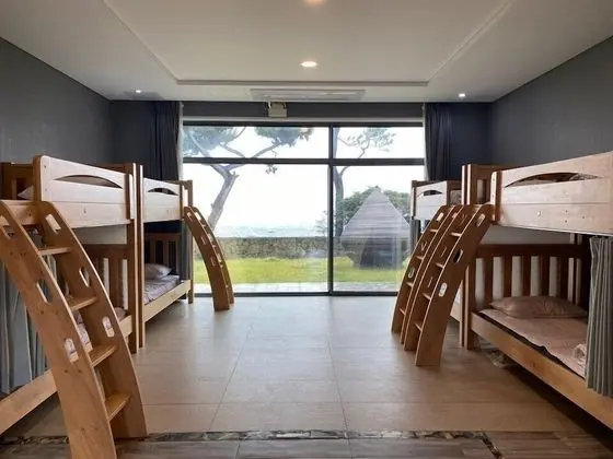 Ocean view Jeju Guesthouse - Hostel - Oda