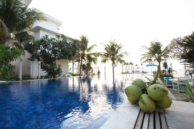 Ocean View Residence - Hotel Jepara - Havuz