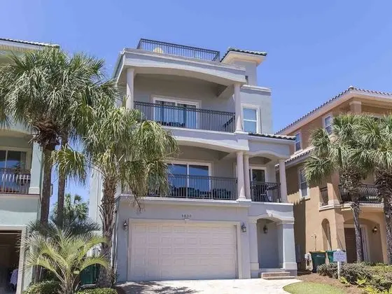 Ocean Views In Destiny By The Sea