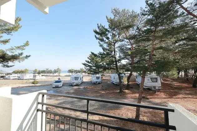 Ocean to you Resort Sokcho Seorak Beach Hotel and condo - Oda Manzaraları