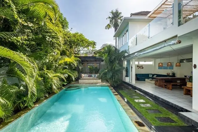 Oceana 4BR Villa in Seminyak By azure - Havuz