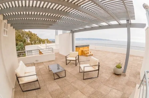 Oceana Suites Bellavista