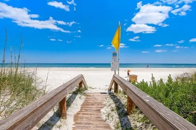 Oceanfront on the Beach - Pool - Plaj