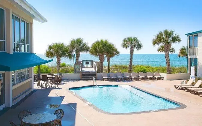 Oceanfront Litchfield Inn