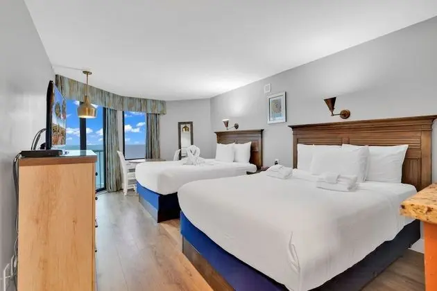 Oceanfront Studio | Pool, Oceanfront Fire Pit and more - Oda