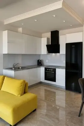 Oceanic Luxury Apartments - Mutfak