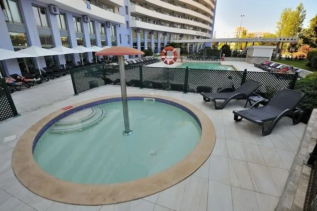 Oceano Atlantico Apartamentos Turisticos - Havuz