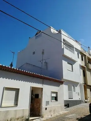 Ocean's 7 - Lagos Guest House - Dış Mekan