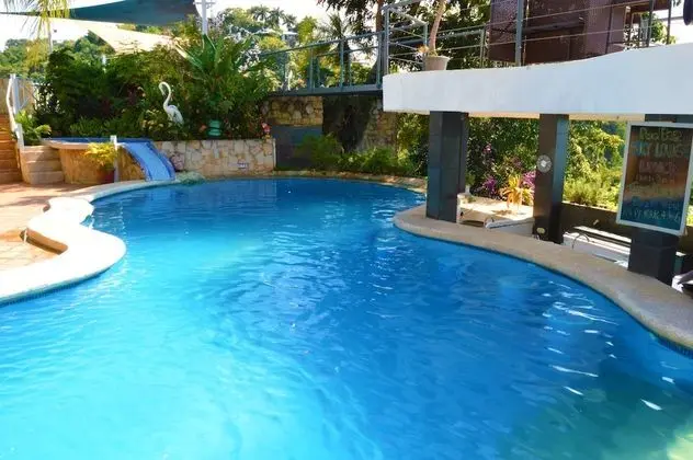 Oceans Two Resort - Havuz