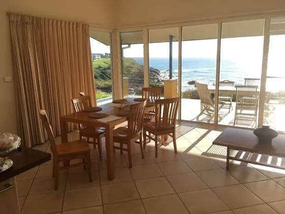 OceanScape Luxury Beachfront Villas - Oda Düzeni