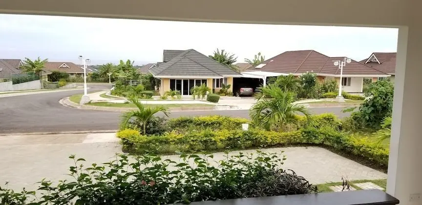 Ocho Rios Villa at Coolshade X - Dış Mekan