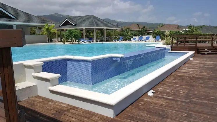 Ocho Rios Villa at Coolshade XI - Havuz