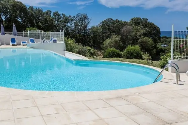 Odalys Residence Les Hameaux de Capra Scorsa - Havuz