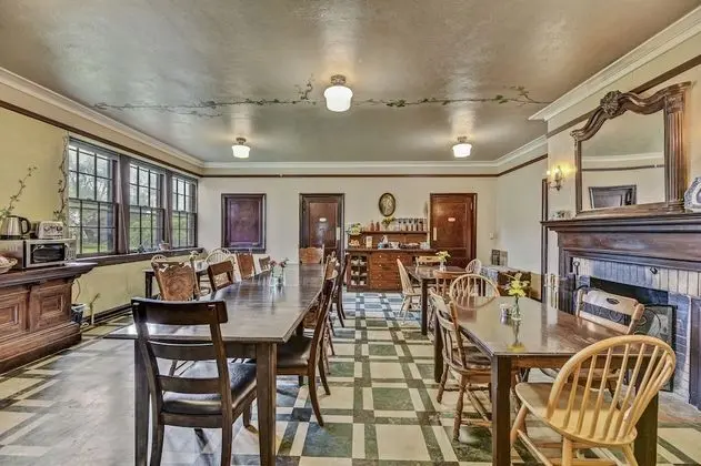 Oddfellow Inn & Farm - Yerinde Yemek