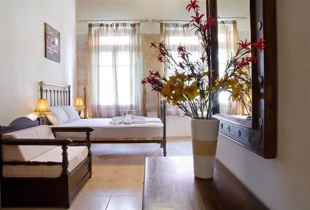 Odos Oneiron Hotel